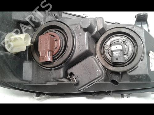 Used Left headlight OPEL ZAFIRA A MPV (T98) 2.2 DTI 16V (F75) (125 hp) 8972842