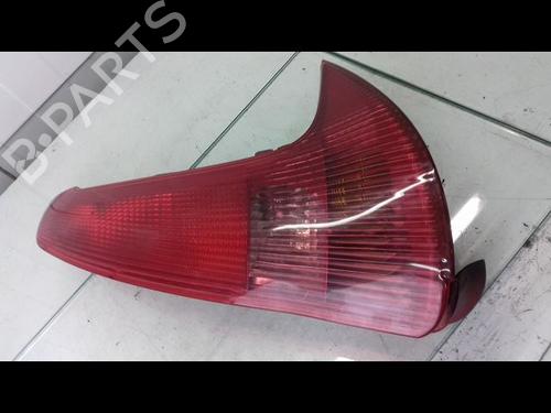 Used Right taillight PEUGEOT 206 SW (2E/K) 1.4 16V (88 hp) 8962912