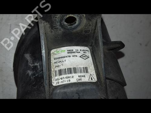 right-front-fog-light-renault-clio-iii-br01-cr01-15-dci-8200002470-2005-2006-2007-2008-2009-2010-2011-2012-2013-2014-18837421 main image