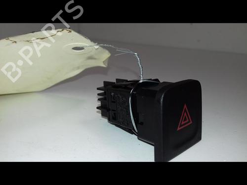 Used Warning switch RENAULT KADJAR (HA_, HL_) 1.2 TCe 130 (HLMR) (130 hp) 14954477