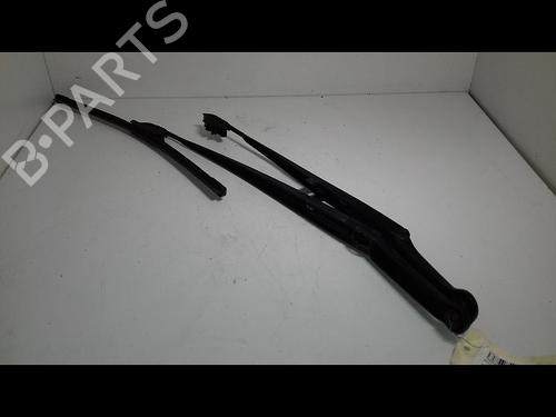 Used Front windshield wiper arm BMW 3 Touring (E46) 318 d (116 hp) 14888567