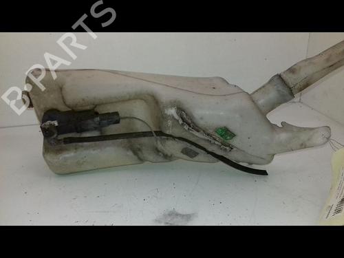 Used Windscreen washer tank RENAULT CLIO III (BR0/1, CR0/1) 1.2 16V (BR02, BR0J, BR11, CR02, CR0J, CR11) (75 hp) 19123643