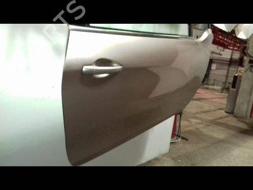 Right front door PEUGEOT 208 I (CA_, CC_) 1.2 VTI 82 | BP22997502C3