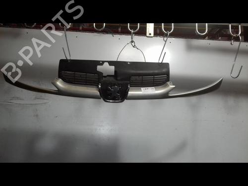 Grille PEUGEOT 206 Hatchback (2A/C) 1.4 i | BP18205213C40 