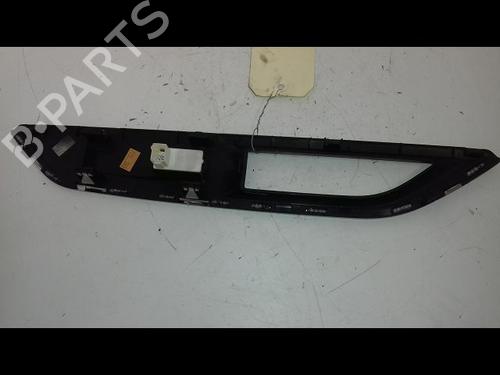 Used Switch Switch PEUGEOT 5008 II (MC_, MJ_, MR_, M4_) 1.5 BlueHDi 130 (MCYHZJ, MCYHZR, MCYHZX) (131 hp) 18968310 18968310
