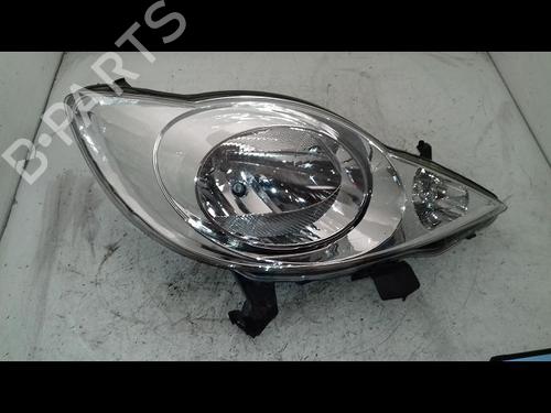 Used Right headlight Right headlight PEUGEOT 107 (PM_, PN_) 1.0 (68 hp) 39659799 39659799