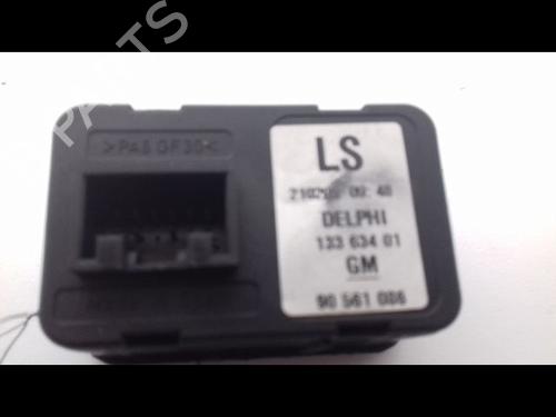 Left front window switch OPEL ZAFIRA A MPV (T98) 2.2 DTI 16V (F75) | BP23195746I27 - Image 2