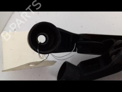 Used Front windshield wiper arm SUZUKI ALTO VII (GF, HA25_, HA35_) 1.0 (AMF310, GFC31S) (68 hp) 14888547