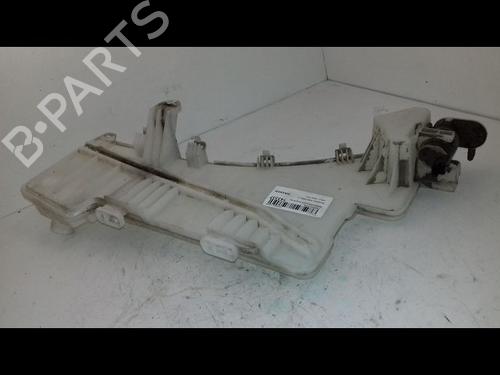 Windscreen washer tank PEUGEOT 3008 II SUV (MC_, MR_, MJ_, M4_) 1.5 BlueHDi 130 | BP22341851C113