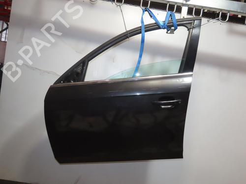 left-front-door-audi-a4-b8-avant-8k5-2007-2008-2009-2010-2011-2012-2013-2014-2015-2016-2017-33278255 main image