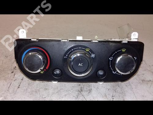 Used Climate control RENAULT CLIO IV (BH_) 0.9 TCe 90 (BHNF, BHMA, BHMH, BHJK, BHJR) (90 hp) 8969594