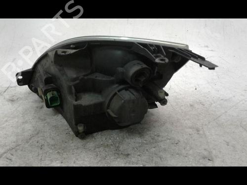 Used Right headlight FORD FIESTA V (JH_, JD_) 1.4 16V (80 hp) 8968649