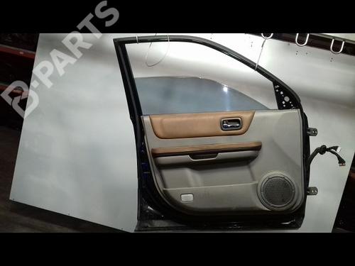 Used Left front door NISSAN X-TRAIL I (T30) 2.2 dCi 4x4 (136 hp) 12174052