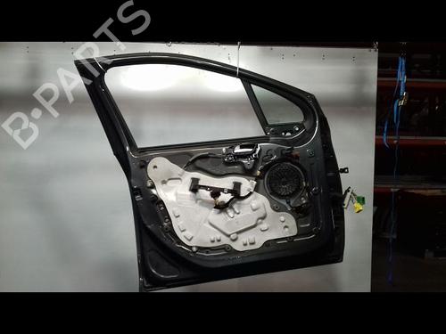 Used Left front door PEUGEOT 208 I (CA_, CC_) 1.6 HDi (92 hp) 16637993