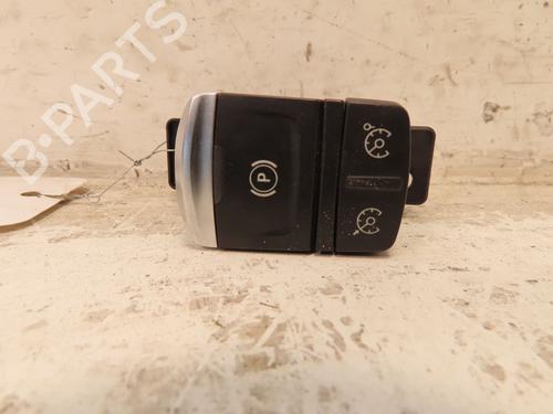 Switch RENAULT MEGANE IV Hatchback (B9A/M/N_) 1.6 dCi 130 (B9A4) | BP28120845I30 