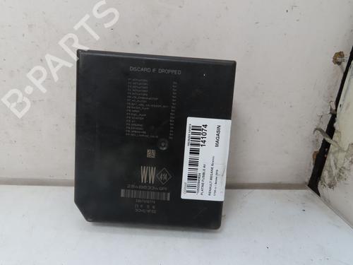 Zekeringkast RENAULT SCÉNIC IV (J9_) 1.7 Blue dCi 120 (J9A7, J9A8) (120 hp) 30950766