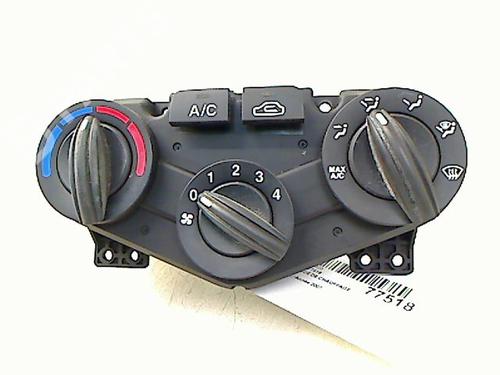 Used Climate control KIA RIO II (JB) 1.4 16V (97 hp) 8975161