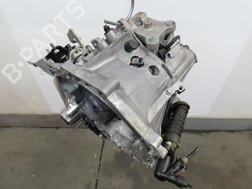Used Gearbox Gearbox PEUGEOT 2008 I (CU_) 1.5 BlueHDI 100 (102 hp) 30486681 30486681