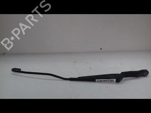 Used Front windshield wiper arm PEUGEOT 206 Hatchback (2A/C) 1.4 HDi eco 70 (68 hp) 14894524