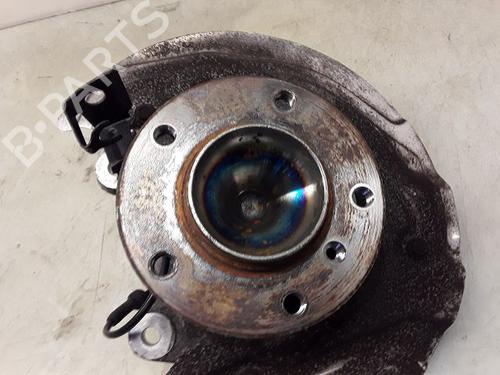 Used Right front steering knuckle BMW 1 (E81) 116 d (116 hp) 8989674