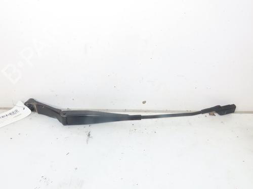 Used Front windshield wiper arm NISSAN PULSAR Hatchback (C13) 1.2 DIG-T (115 hp) 20670441