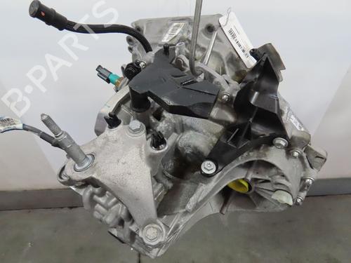 Used Gearbox RENAULT CLIO V (B7_) 1.0 TCe 90 (B7MT) (91 hp) 28136499