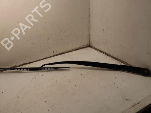 Used Front windshield wiper arm KIA SPORTAGE III (SL) 1.7 CRDi (116 hp) 33137959