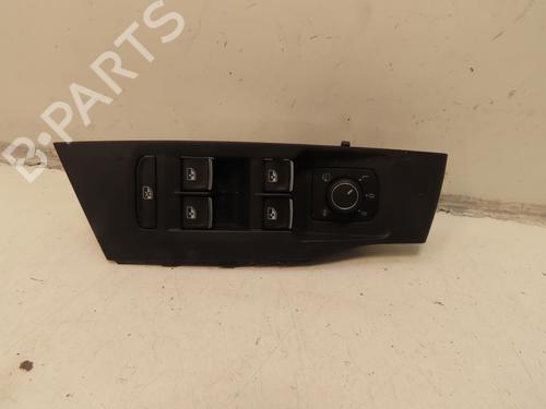 Used Left front window switch VW POLO VI (AW1, BZ1, AE1) 1.0 TSI (95 hp) 30953521