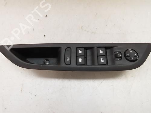 Left front window switch PEUGEOT 208 II (UB_, UP_, UW_, UJ_) 1.5 BlueHDI 100 | BP21672523I27