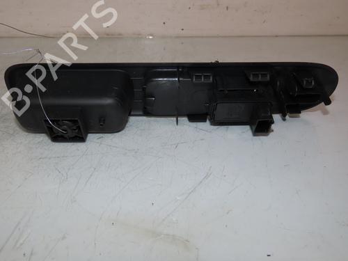 Used Switch PEUGEOT 5008 (0U_, 0E_) 1.6 HDi (112 hp) 27728605