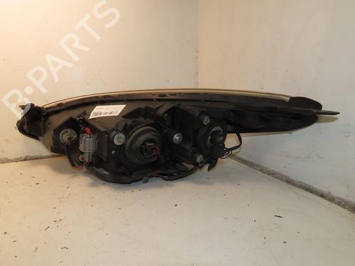 Phare droit MAZDA 2 (DE_, DH_) 1.3 MZR (DE3FS) (84 hp) 31843781