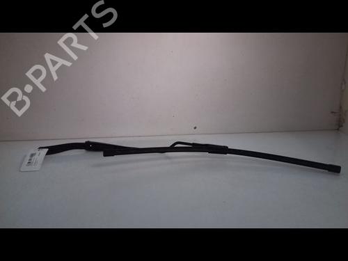 Used Front windshield wiper arm FIAT PUNTO EVO (199_) 1.3 D Multijet (199AXC1A, 199BXC1A, 199AXT1A, 199BXT1A) (75 hp) 23153747