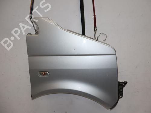 Used Right front fenders Right front fenders 37083704 37083704