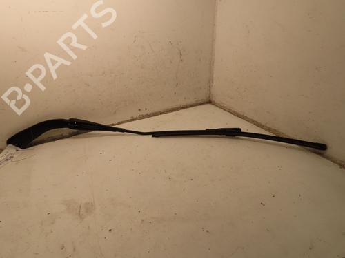 Used Front windshield wiper arm BMW 3 Touring (F31) 318 d (143 hp) 31151876
