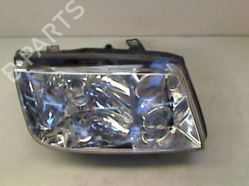 Used Right headlight VW BORA I (1J2) 1.9 TDI (110 hp) 8977554