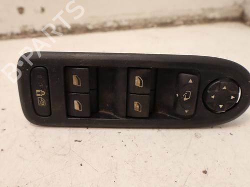 Used Left front window switch PEUGEOT 508 SW I (8E_) 2.0 HDi (140 hp) 33137568