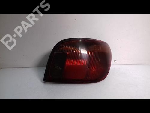 Højre baglygte TOYOTA YARIS (_P1_) 1.4 D-4D (NLP10_, NLP10R) (75 hp) 11183697