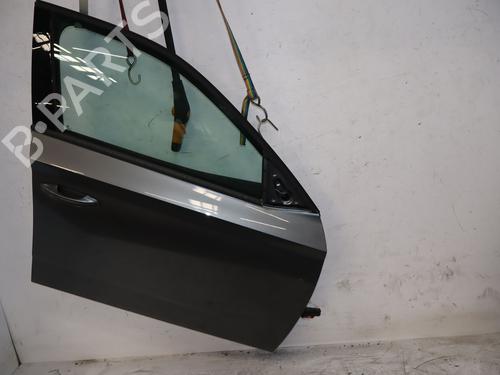 Used Right front door Right front door 39219673 39219673