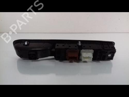 left-front-window-switch-dacia-sandero-iii-10-tce-100-254114238r-2021-15745551 main image