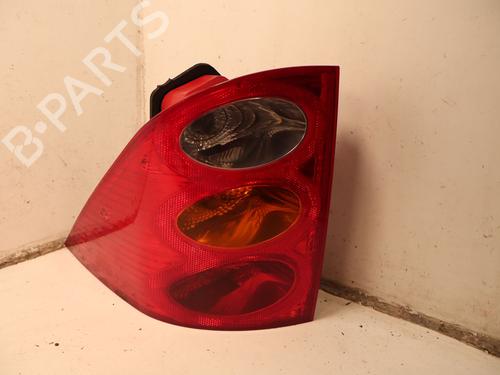 right-taillight-peugeot-1007-km_-2005-32768018 main image