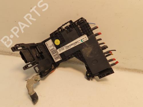Fuse box CITROËN C4 II (NC_) 1.6 HDi 90 | BP28331705E1