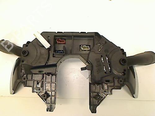 Comutador piscas / escovas Comutador piscas / escovas DACIA LODGY (JS_) 1.5 dCi (JSMC, JSAF) (107 hp) 36484361 36484361