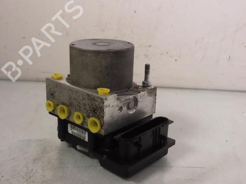 Used ABS pump RENAULT KANGOO (KC0/1_) 1.5 dCi (KC08, KC09) (82 hp) 17453183