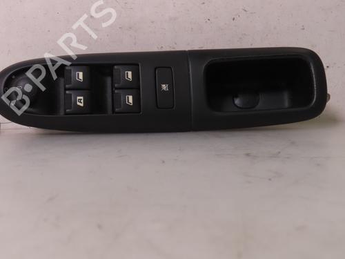 Used Left front window switch PEUGEOT 406 (8B) 2.2 (158 hp) 19401718