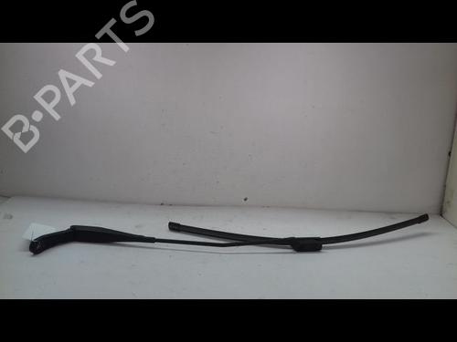 Used Front windshield wiper arm PEUGEOT PARTNER Tepee 1.6 HDi 16V (90 hp) 23065408