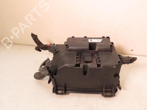 Used Fuse box OPEL CORSA D (S07) 1.4 (L08, L68) (100 hp) 19498164