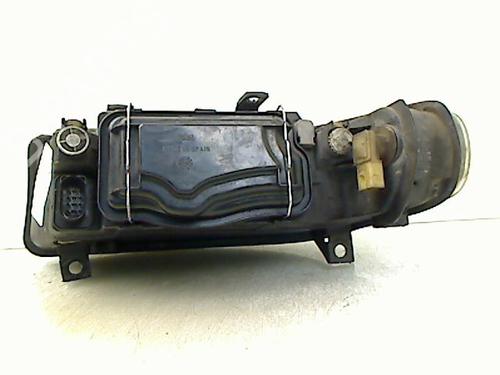 Used Right headlight SEAT LEON (1M1) 1.9 TDI (90 hp) 8975179