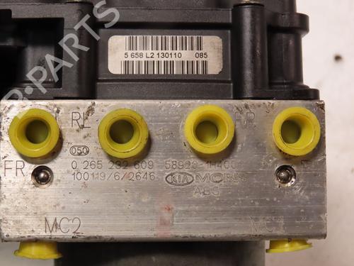 Used ABS pump KIA CEE'D Hatchback (ED) 1.6 CRDi 115 (115 hp) 19498185