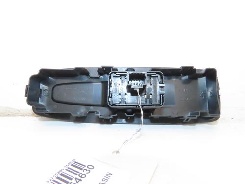 Used Switch RENAULT MEGANE IV Hatchback (B9A/M/N_) 1.6 dCi 130 (B9A4) (130 hp) 27580991