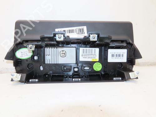 Used Display monitor PEUGEOT 208 II (UB_, UP_, UW_, UJ_) 1.5 BlueHDI 100 (102 hp) 30952162